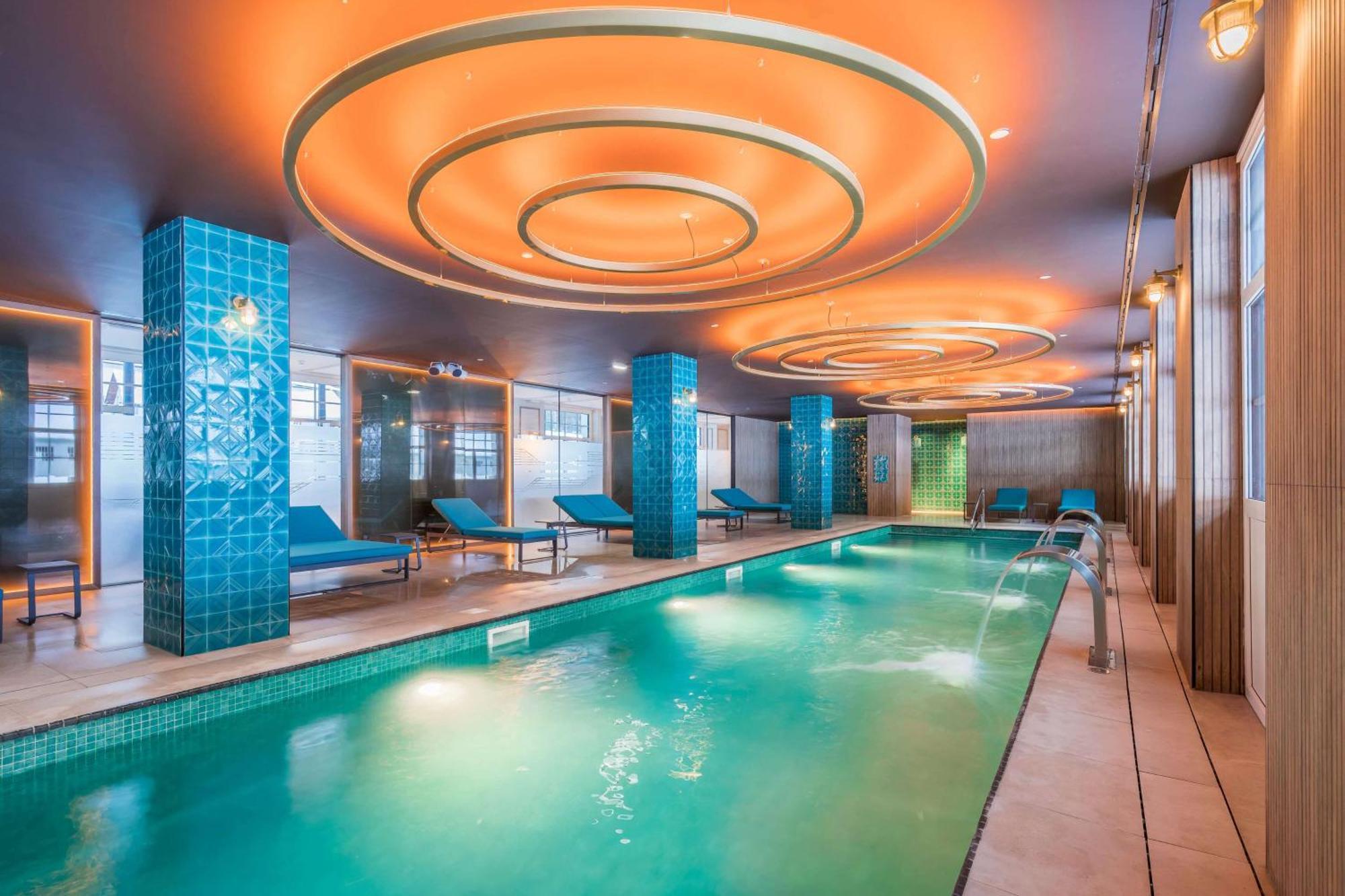 Canfranc Estacion, A Royal Hideaway Hotel - Gran Lujo Exterior foto The swimming pool at the hotel
