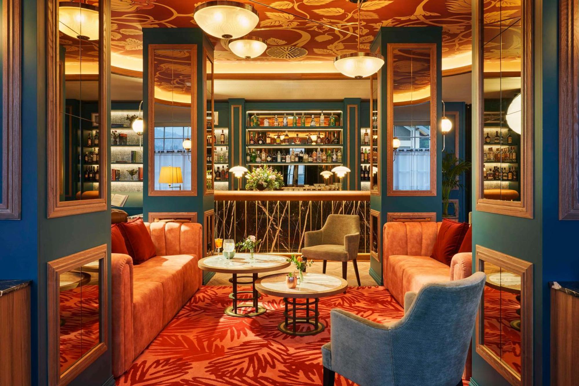 Canfranc Estacion, A Royal Hideaway Hotel - Gran Lujo Exterior foto The bar at the Mandarin Oriental