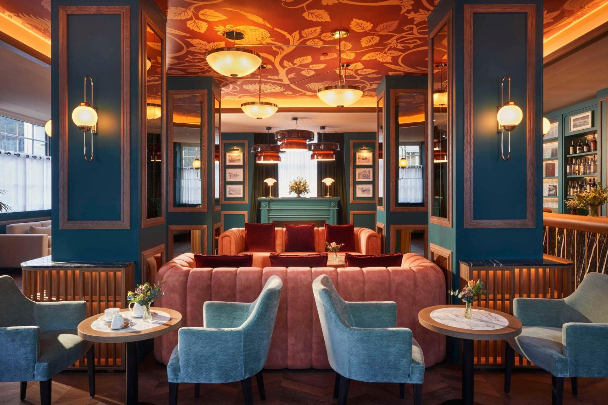Canfranc Estacion, A Royal Hideaway Hotel - Gran Lujo Exterior foto The Library at The Ivy, St John's Wood
